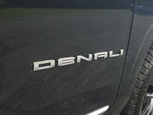 Used 2021 GMC Yukon Denali AWD/4WD image 7