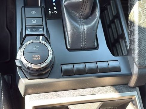 Used 2024 Toyota Tacoma 4x4 Double Cab image 23