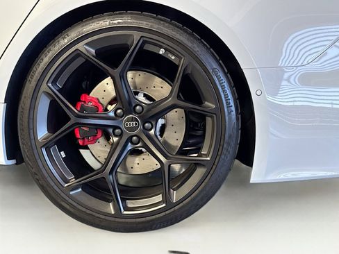 Used 2024 Audi RS 7 Performance image 30