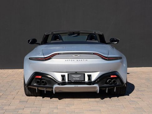 Used 2023 Aston Martin V8 Vantage Roadster RWD image 8