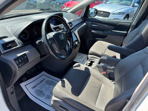 Used 2017 Honda Odyssey EX-L image 11