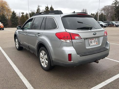 Used 2011 Subaru Outback 3.6R Limited w/ PWR Moonroof Pkg image 14