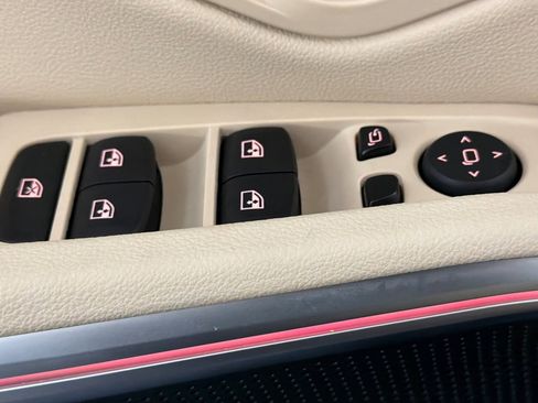 Used 2025 BMW 330i 330i w/ Convenience Package image 13