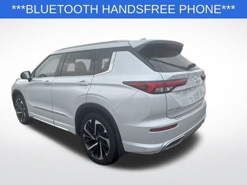 Used 2024 Mitsubishi Outlander SEL image 3