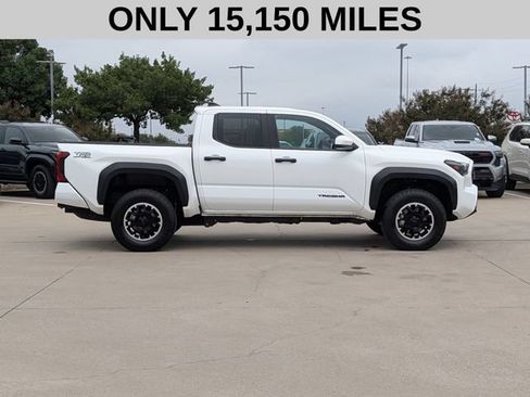 Used 2026 Toyota Tacoma TRD Off-Road AWD/4WD image 4