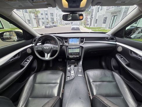 Used 2019 INFINITI QX50 Essential w/ Premium Heat Package FWD image 18