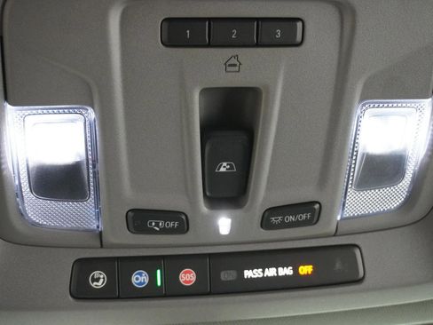 Used 2021 Chevrolet Silverado 1500 LT w/ Texas Edition Plus image 22