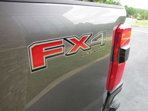 Used 2024 Ford F250 Lariat w/ Lariat Ultimate Package AWD/4WD image 30