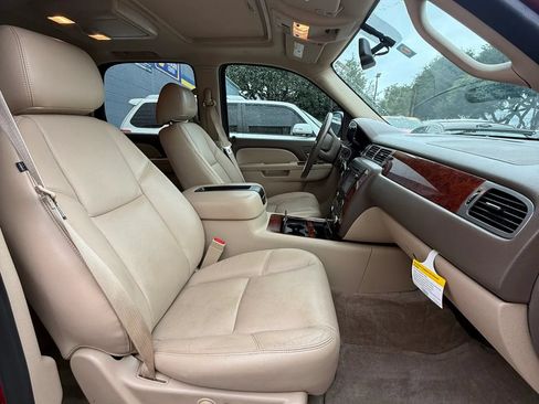 Used 2012 Chevrolet Tahoe LTZ RWD image 20