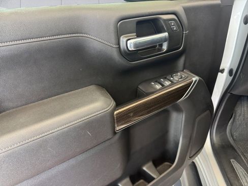 Used 2021 Chevrolet Silverado 1500 LT w/ Z71 Off-Road Package image 12