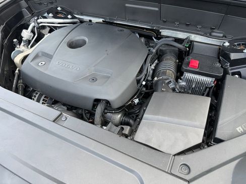 Used 2022 Volvo XC90 T6 Momentum w/ Climate Package image 23