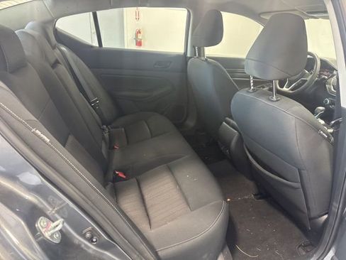 Used 2024 Nissan Altima 2.5 SV image 18