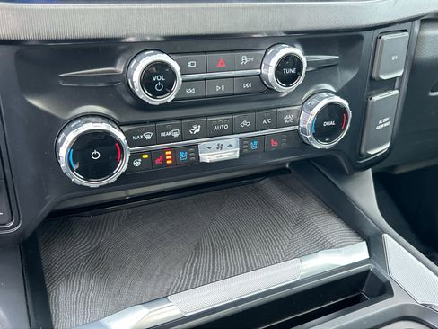 Certified 2025 Ford F350 Platinum image 36