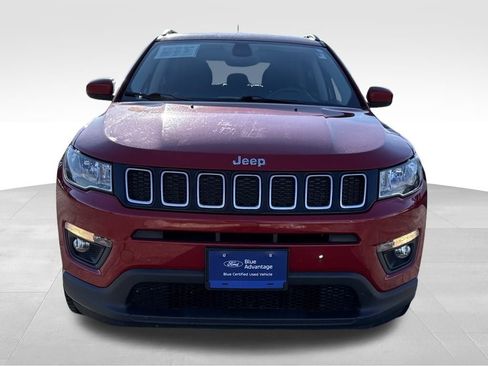 Used 2018 Jeep Compass Latitude image 3