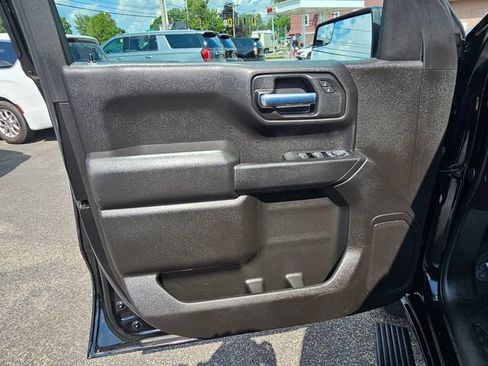 Used 2023 Chevrolet Silverado 1500 Custom AWD/4WD image 11