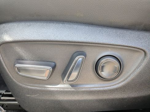 Used 2025 Toyota Grand Highlander AWD Hybrid image 26