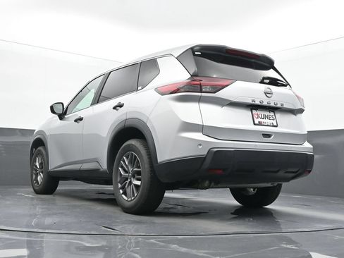 Used 2024 Nissan Rogue S FWD image 49