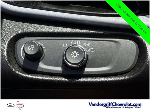 Used 2018 Chevrolet Volt LT FWD image 21