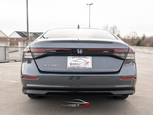 Used 2023 Honda Accord EX image 6