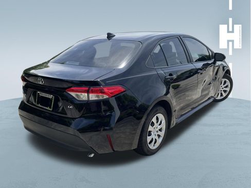 Used 2024 Toyota Corolla LE FWD image 3
