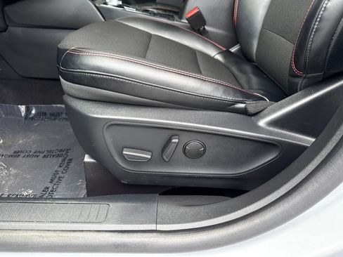 Used 2025 Ford Escape ST-Line FWD image 18