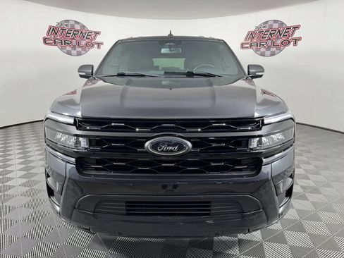 Used 2024 Ford Expedition Max Limited AWD/4WD image 2