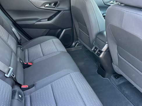 Used 2025 Chevrolet Equinox LT w/ Safety and Technology Package FWD image 19