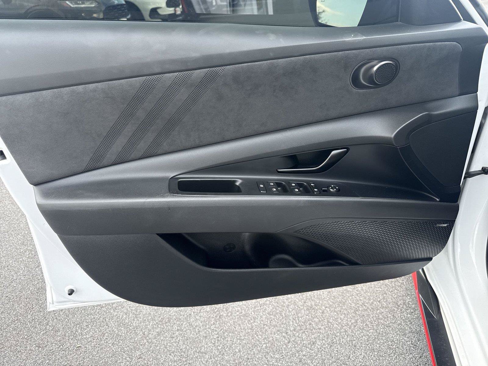 Used 2025 Hyundai Elantra N FWD image 12