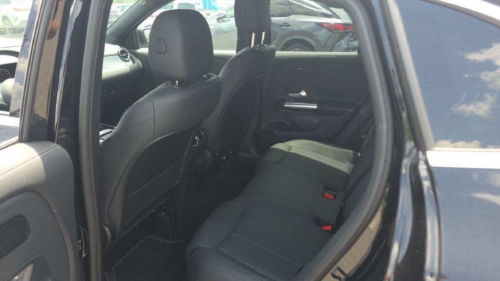 Certified 2025 Mercedes-Benz GLA 250 image 23