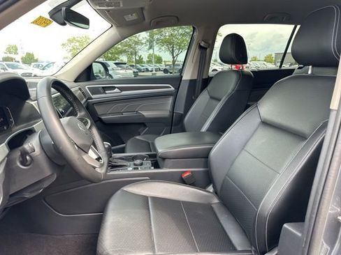 Used 2022 Volkswagen Atlas SE image 25