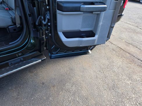 Used 2016 Ford F150 XLT w/ Equipment Group 301A Mid image 22