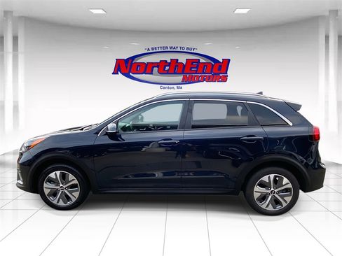 Used 2020 Kia Niro EX Premium w/ Cold Weather Package image 4