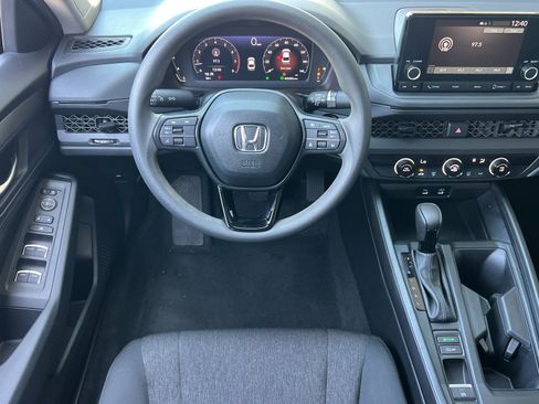 Used 2025 Honda Accord LX image 14
