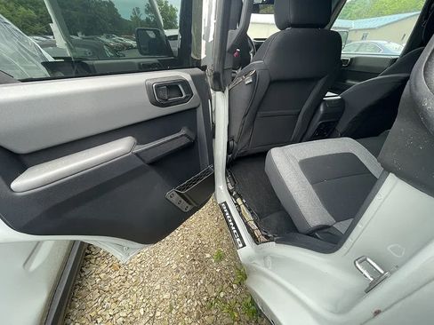 Used 2022 Ford Bronco Big Bend AWD/4WD image 9