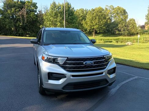 Used 2020 Ford Explorer XLT RWD image 18