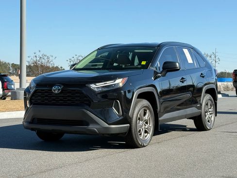 Used 2024 Toyota RAV4 LE image 2