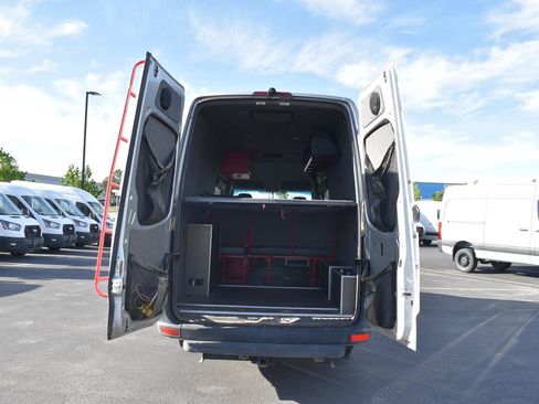 Used 2013 Mercedes-Benz Sprinter 2500 image 6