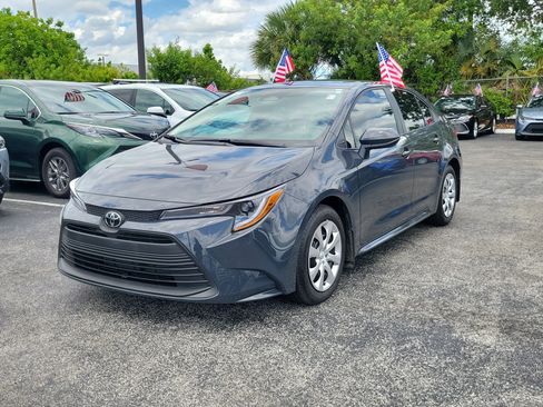 Used 2026 Toyota Corolla LE FWD image 5
