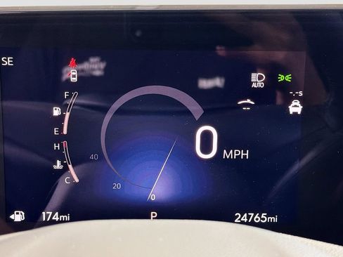 Used 2024 Buick Envista Sport Touring w/ Convenience I Package FWD image 15