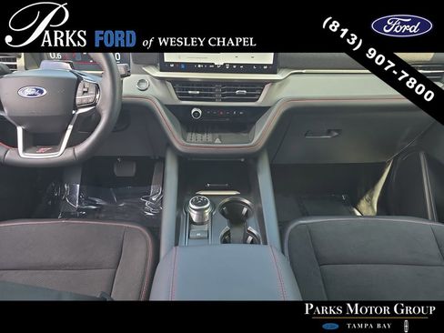 Used 2025 Ford Explorer ST AWD/4WD image 13