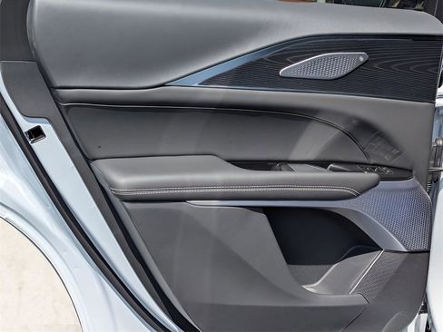 New 2026 Cadillac Lyriq V image 12