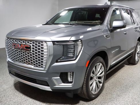 Used 2021 GMC Yukon Denali w/ Denali Premium Package image 38