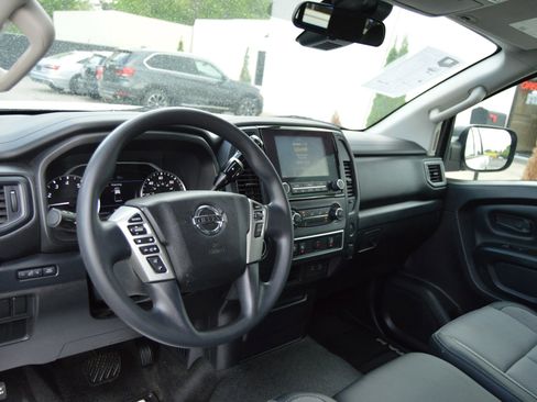 Used 2021 Nissan Titan S w/ S Utility Package RWD image 10