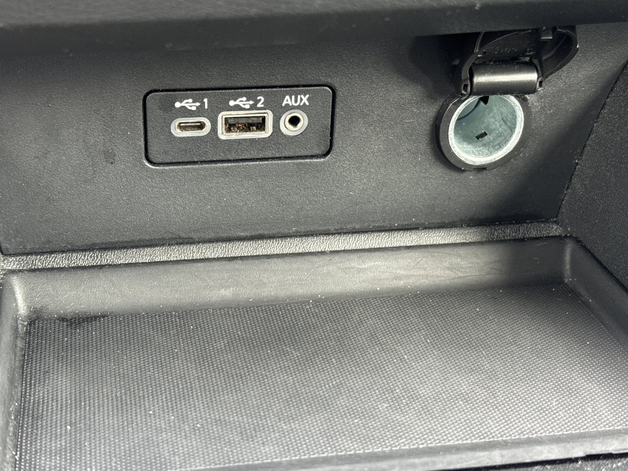 Used 2025 Nissan Altima 2.5 SV FWD image 28