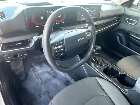 Used 2025 Kia K4 FWD image 13