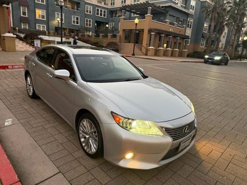 Used 2013 Lexus ES 350 w/ Luxury Pkg FWD image 22