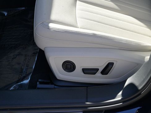 Used 2025 Audi A6 Premium Plus image 21