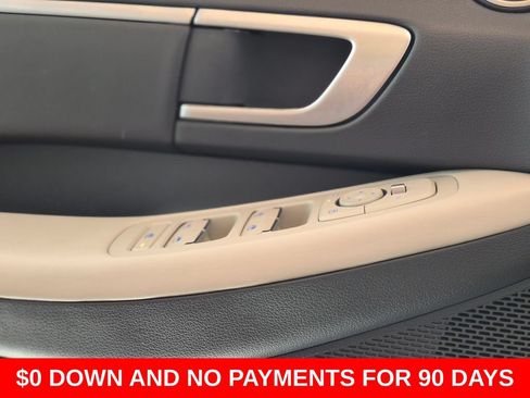 Used 2025 Hyundai Sonata SEL FWD image 13
