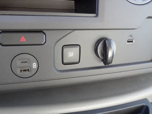 New 2024 Ford E-450 and Econoline 450 Super Duty image 21