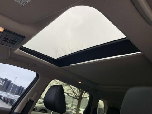 Certified 2023 Nissan Rogue SL image 16